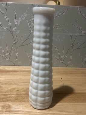 Vintage E. O. Brody M-147 Milk Glass Bud Vase